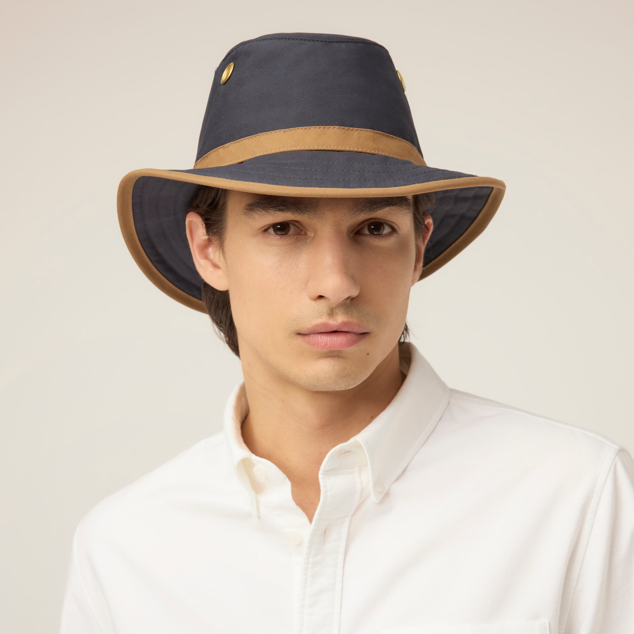 TWC7 Outback Waxed Adventure Hat – Tilley United Kingdom