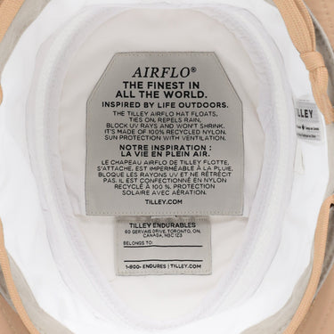 #colour_white-dark-tan